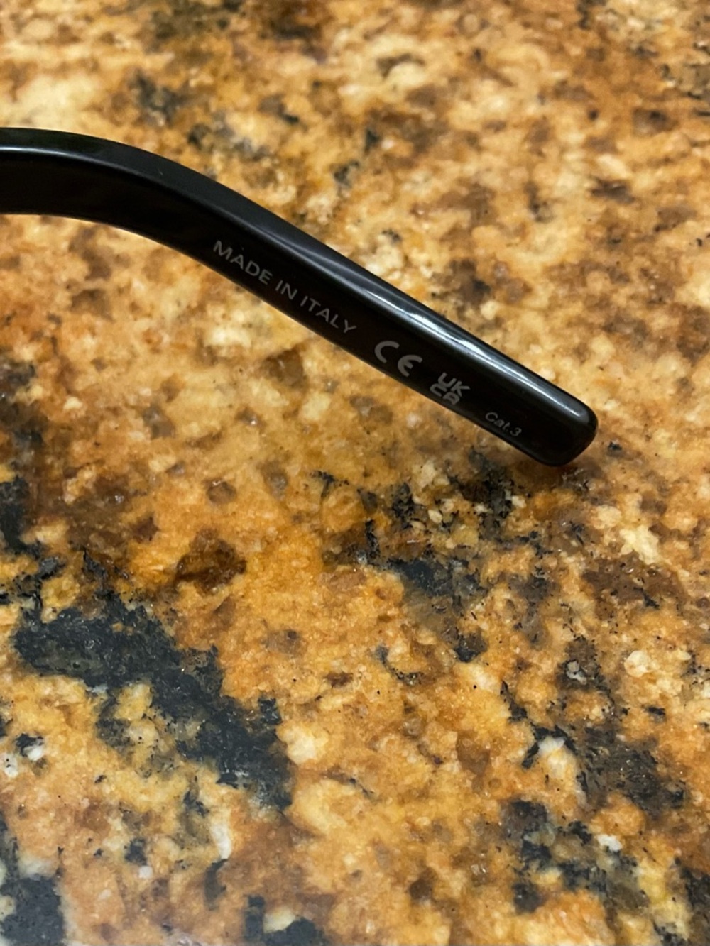 SAINT LAURENT Sunglasses - Picture 7 of 9